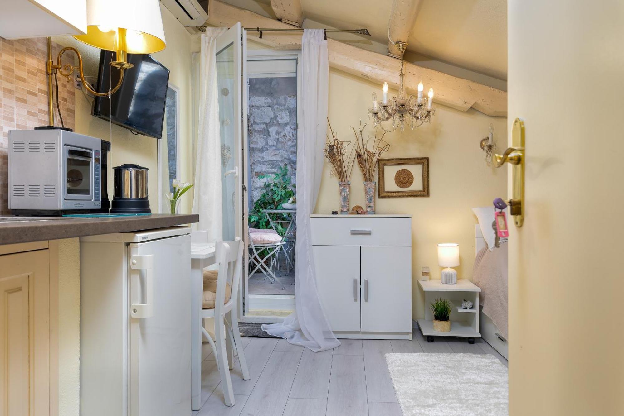 Duplex Apartment Camelia In Charming Old Town Rovinj Exterior foto